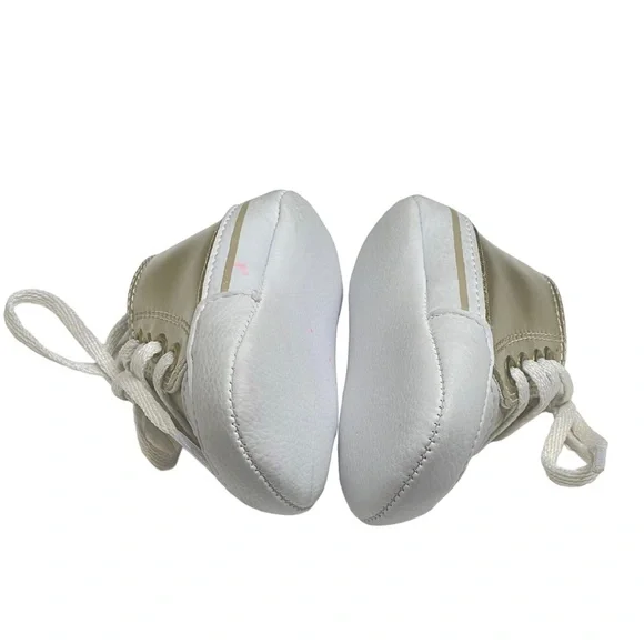 new Bento Bebe De Grife ★ Gold Star Newborn Baby Booties Sneaker ★ Metallic Gold - Picture 9 of 16